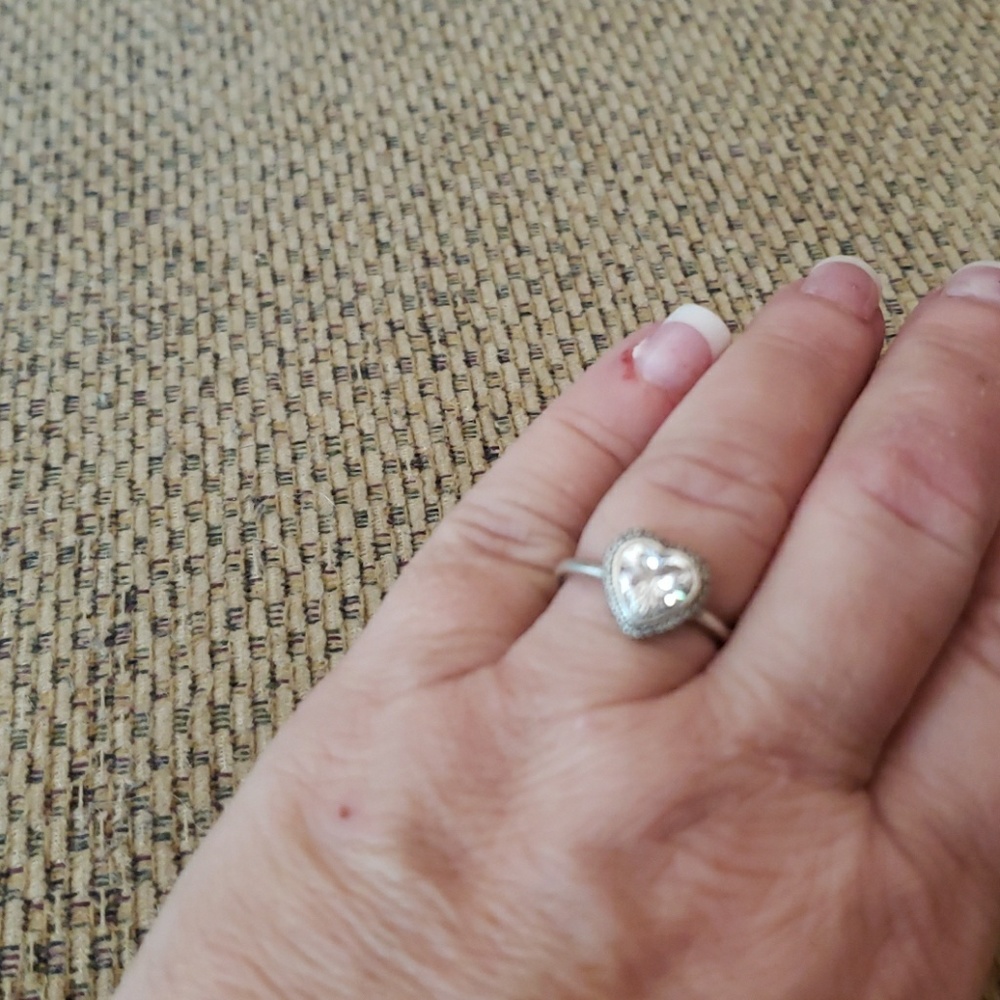 Women's ring